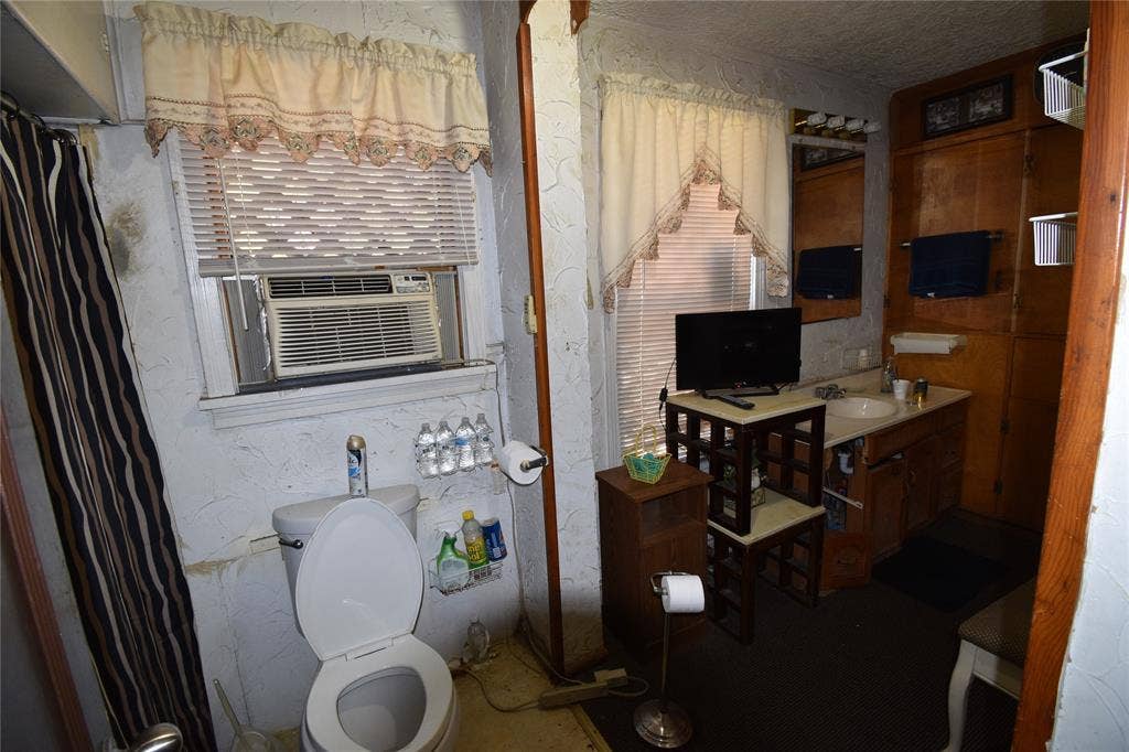 1760 Alma Street, Shreveport, LA 71108 1760 Alma Street, Shreveport, LA 71108