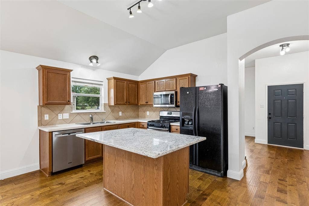 413 Sandy Lane, Royse City, TX 75189 413 Sandy Lane, Royse City, TX 75189