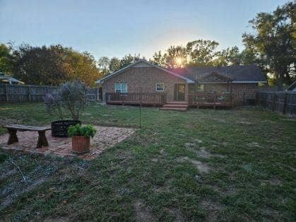 211 Francis Drive, Lindale, TX 75771 211 Francis Drive, Lindale, TX 75771