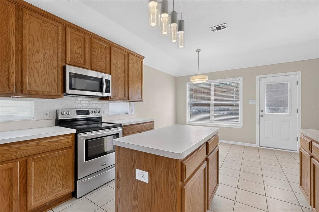 1214 Lake Trail Court, Wylie, TX 75098 1214 Lake Trail Court, Wylie, TX 75098
