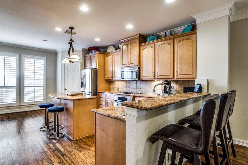 3610 Gillespie Street, #11, Dallas, TX 75219 3610 Gillespie Street, #11, Dallas, TX 75219