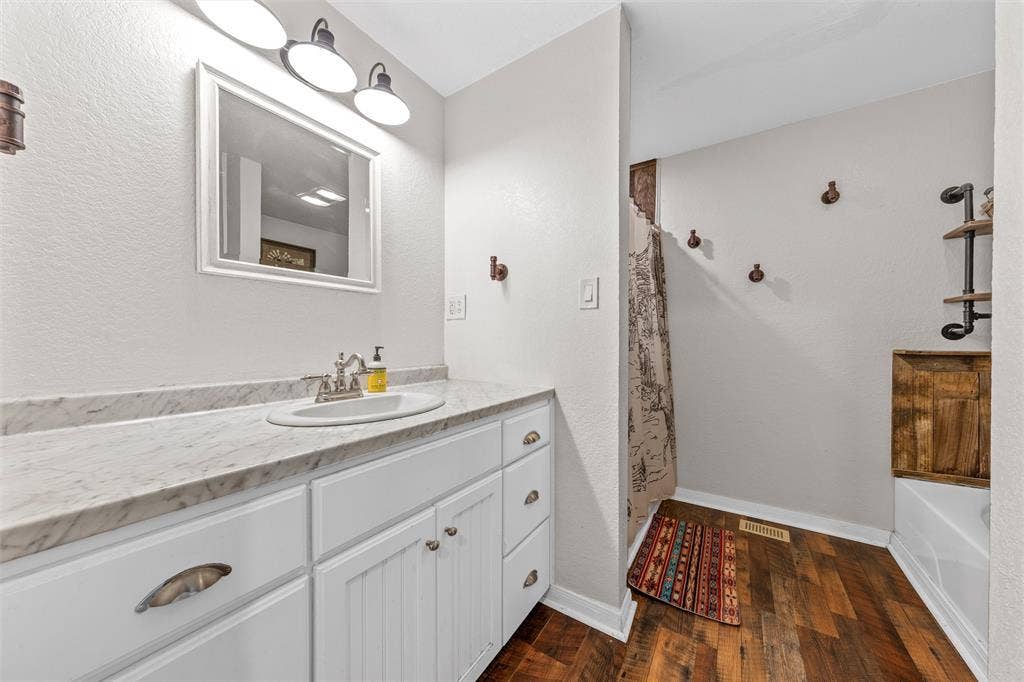 518 Warren Road, Lorena, TX 76655