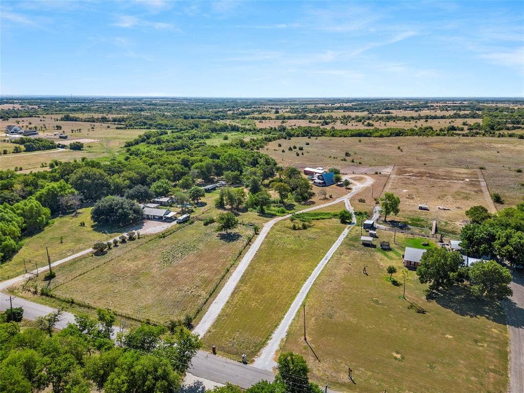 518 Warren Road, Lorena, TX 76655