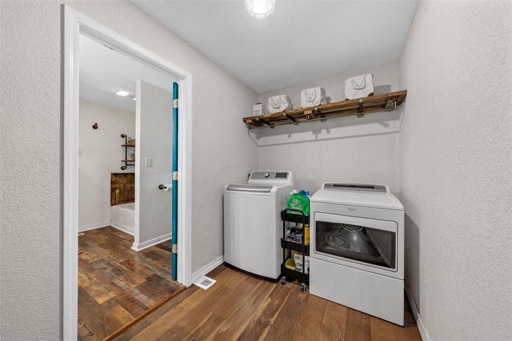 518 Warren Road, Lorena, TX 76655