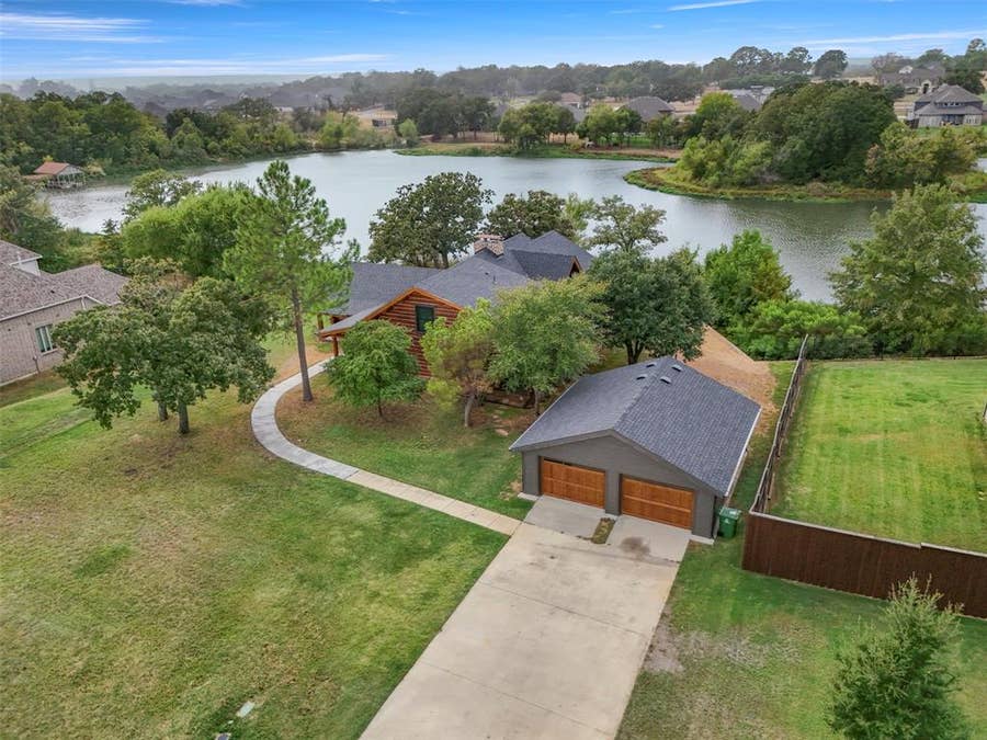 Property photo for 313 Pimlico Drive, Hickory Creek, TX