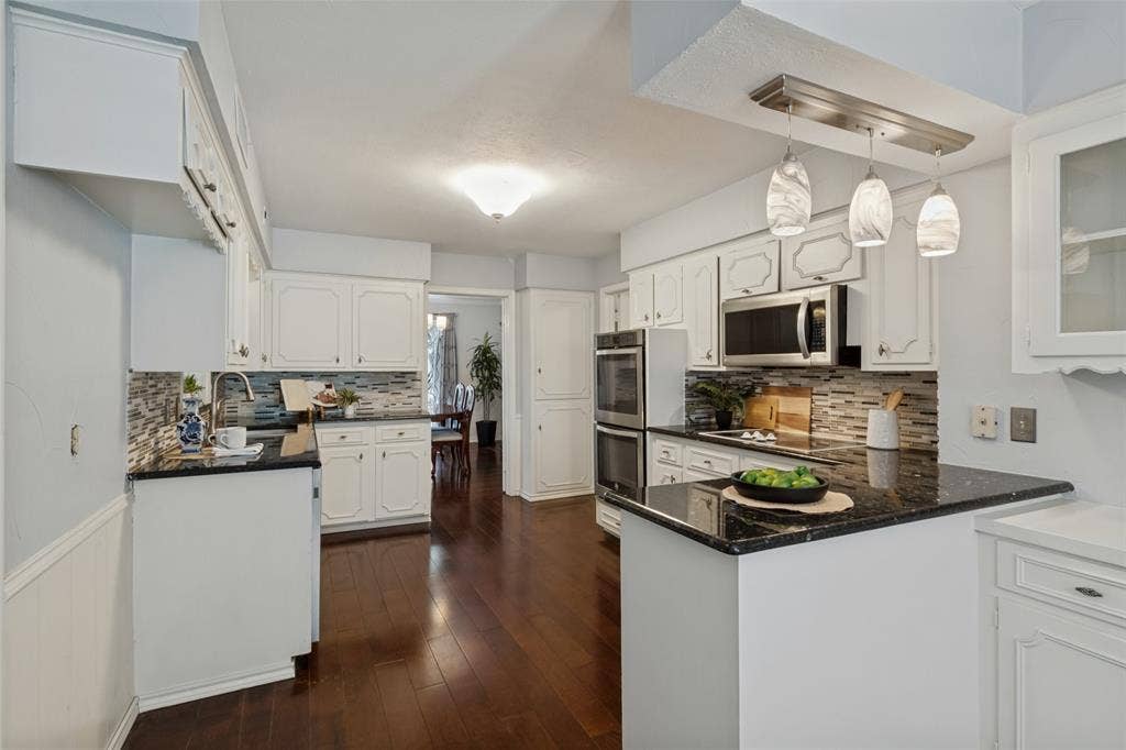 7625 Woodstone Lane, Dallas, TX 75248