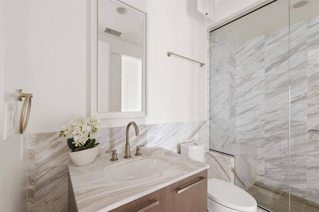 3130 N Harwood Street, #1507, Dallas, TX 75201 3130 N Harwood Street, #1507, Dallas, TX 75201