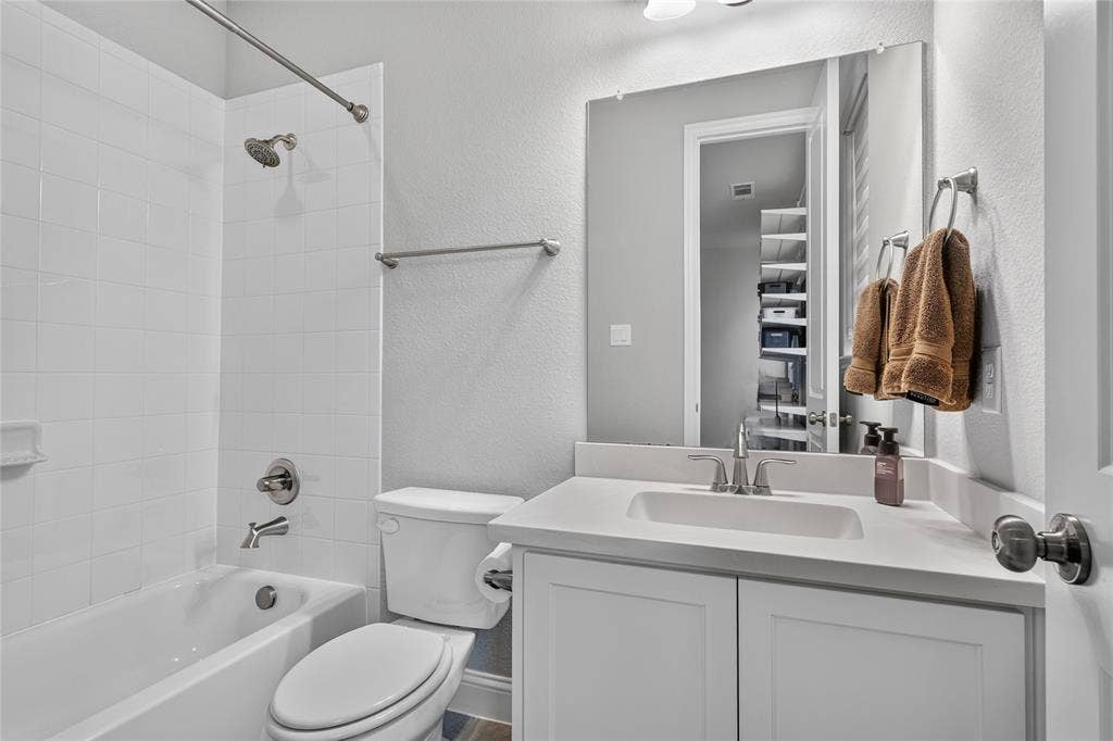 14027 Wheatfield Lane, Frisco, TX 75035 14027 Wheatfield Lane, Frisco, TX 75035