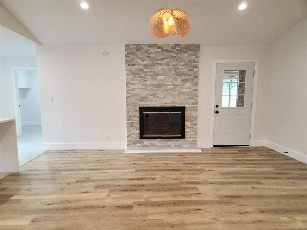 2705 Chadwick Drive, Plano, TX 75075 2705 Chadwick Drive, Plano, TX 75075
