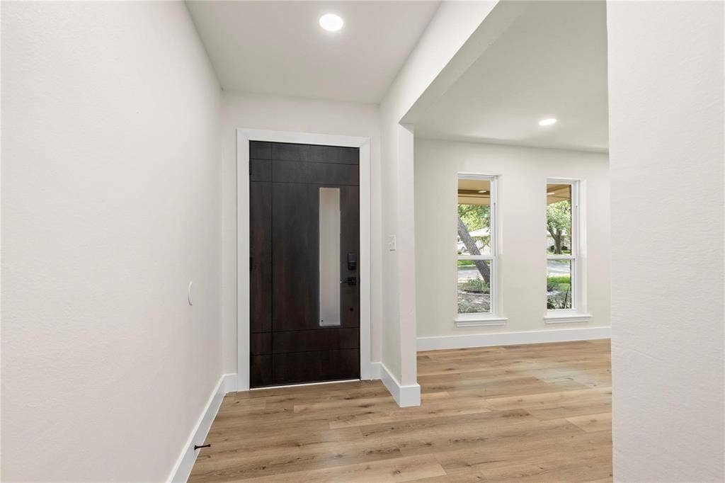 2705 Chadwick Drive, Plano, TX 75075 2705 Chadwick Drive, Plano, TX 75075