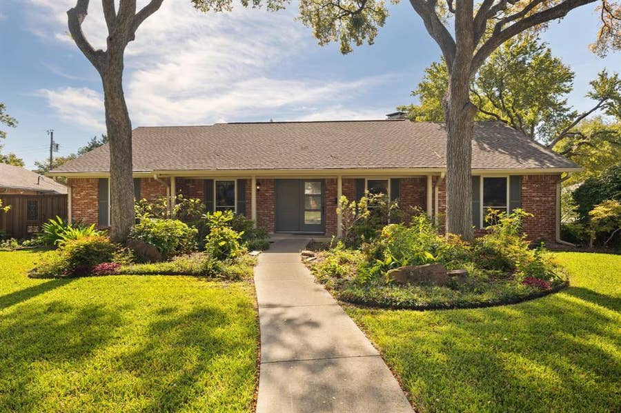 Property photo for 833 Chadwick Place, Richardson, TX