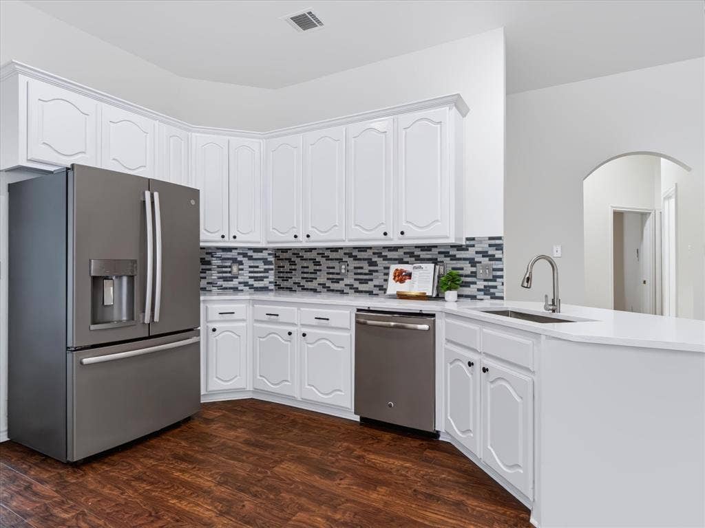 4908 Skymeadow Drive, Fort Worth, TX 76135