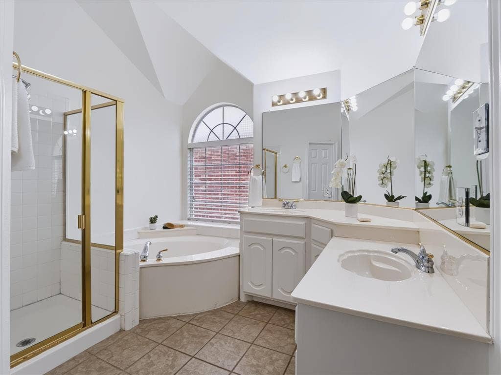 4908 Skymeadow Drive, Fort Worth, TX 76135