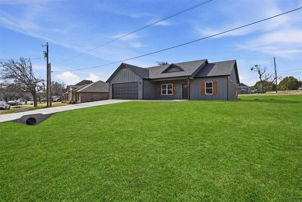 4300 Lucero Drive, Granbury, TX 76048 4300 Lucero Drive, Granbury, TX 76048