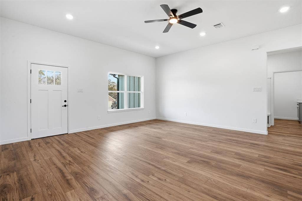 4300 Lucero Drive, Granbury, TX 76048 4300 Lucero Drive, Granbury, TX 76048