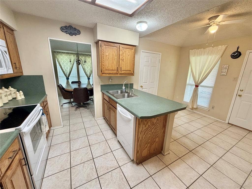 2406 Ridgeview Drive, Sachse, TX 75048 2406 Ridgeview Drive, Sachse, TX 75048
