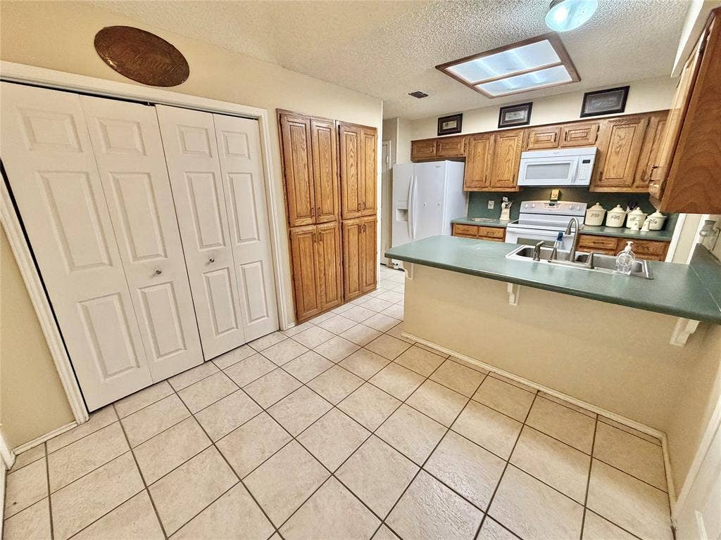 2406 Ridgeview Drive, Sachse, TX 75048 2406 Ridgeview Drive, Sachse, TX 75048