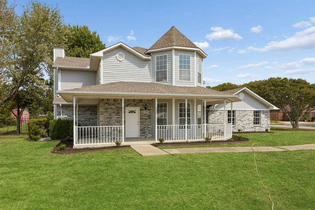 1609 Blackburn Road, Sachse, TX 75048 Custom Victorian Architecture Exterior