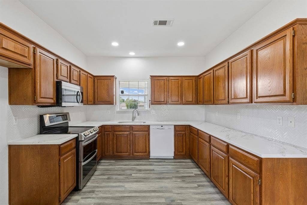 1609 Blackburn Road, Sachse, TX 75048 1609 Blackburn Road, Sachse, TX 75048