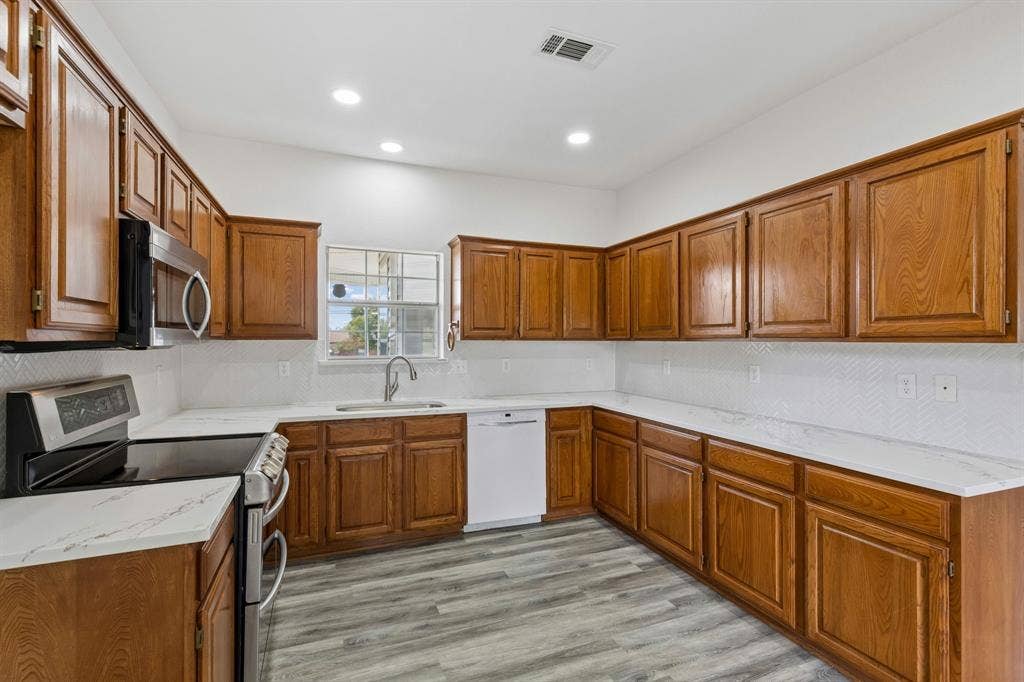 1609 Blackburn Road, Sachse, TX 75048 1609 Blackburn Road, Sachse, TX 75048