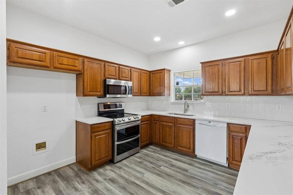 1609 Blackburn Road, Sachse, TX 75048 1609 Blackburn Road, Sachse, TX 75048