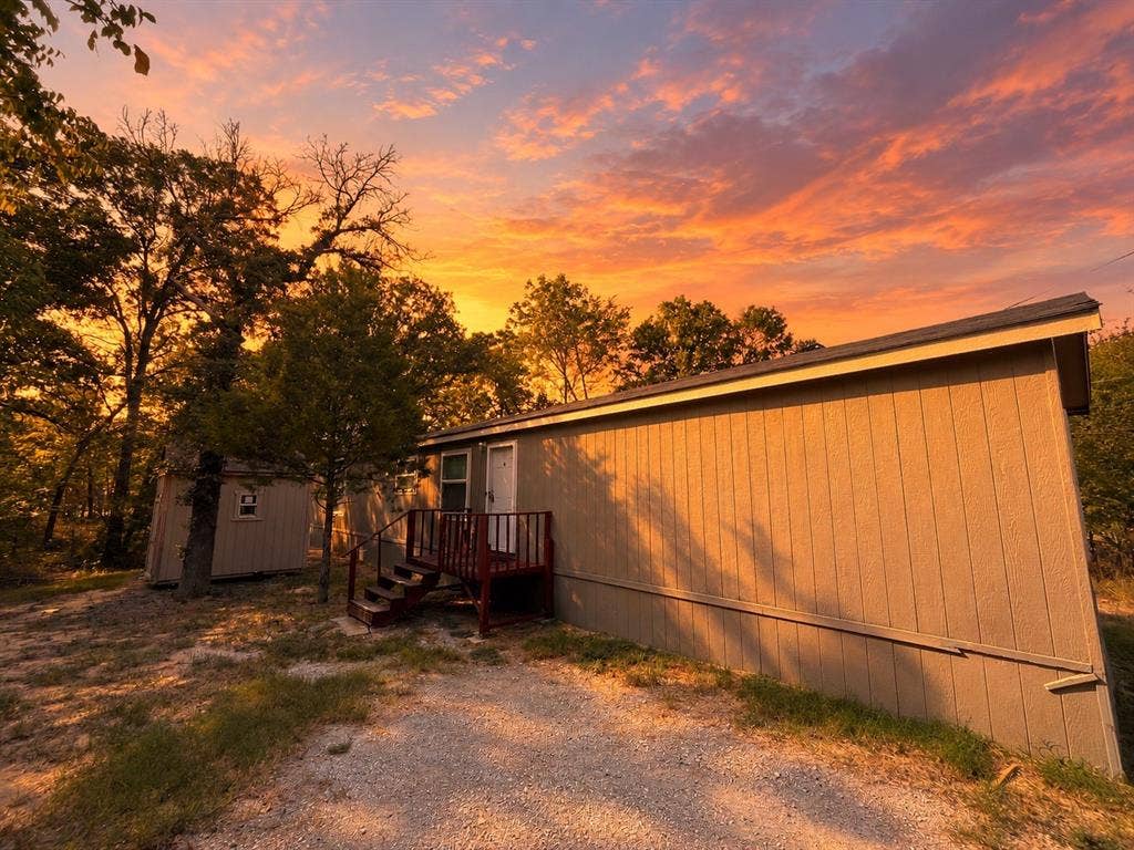 104 Kanawka Street, Mabank, TX 75156 Additional content