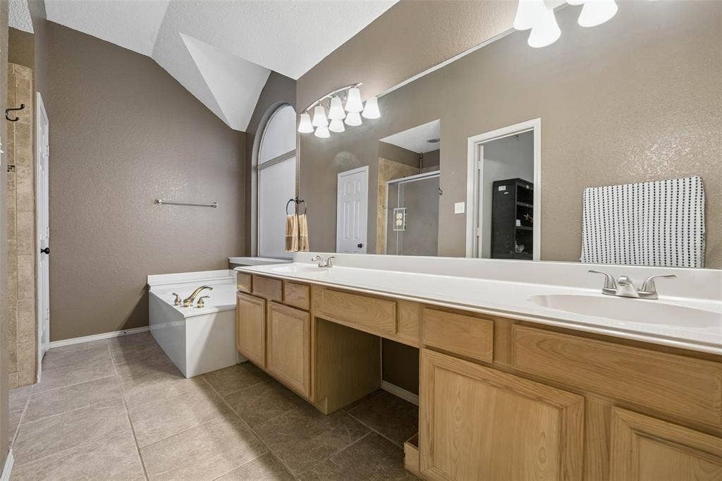 Primary Ensuite Bathroom