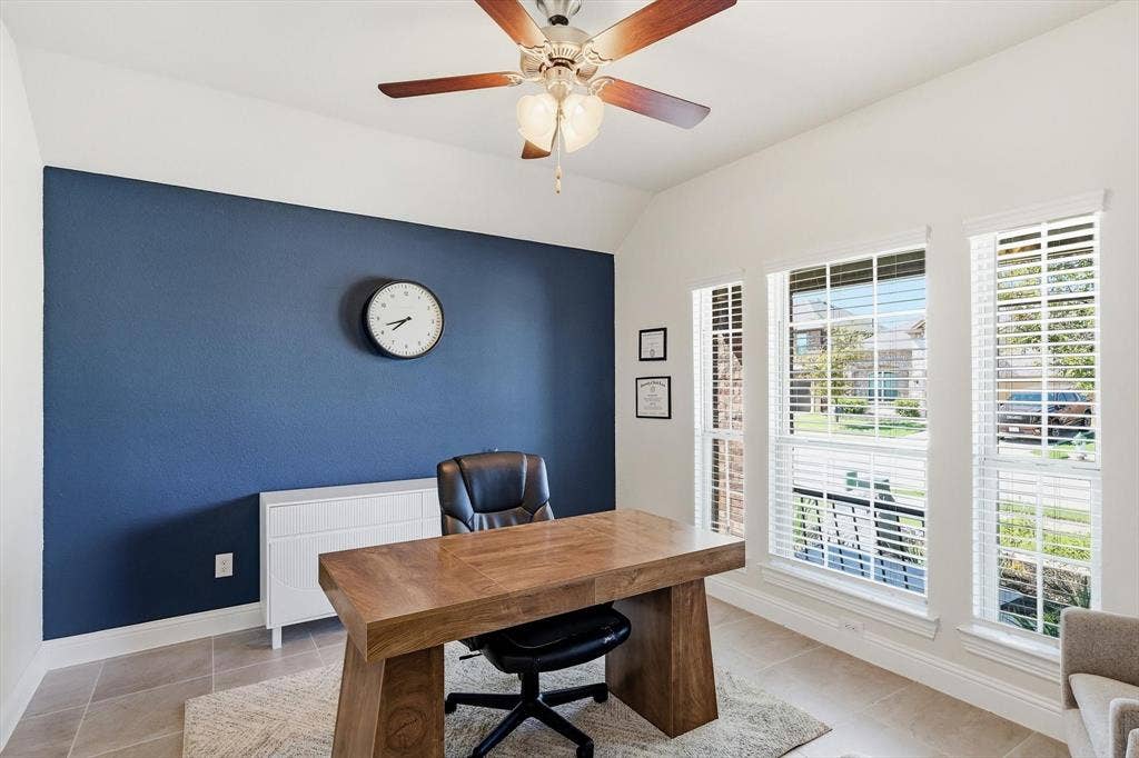 2804 Ainsworth Road, Aubrey, TX 76227