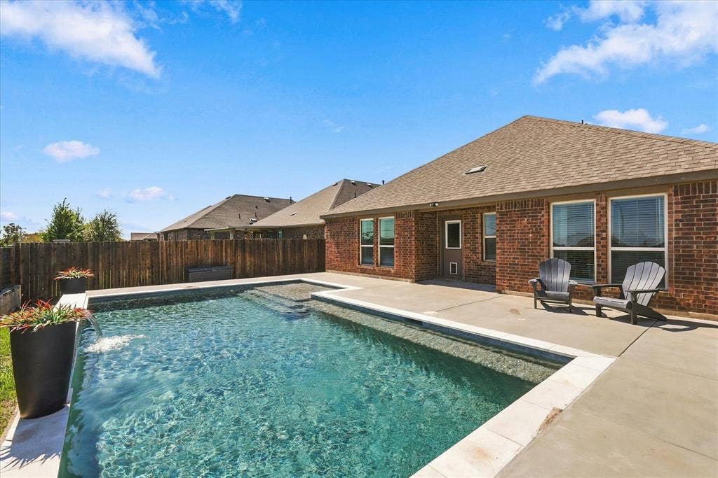 2804 Ainsworth Road, Aubrey, TX 76227
