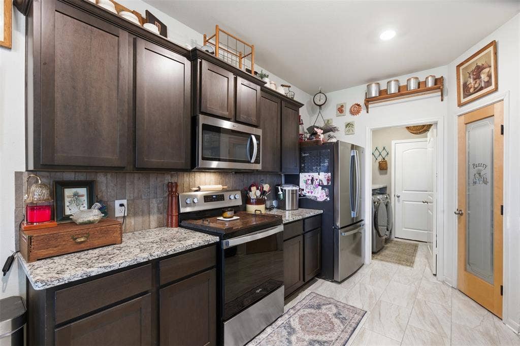 112 Saloon Cove E, Newark, TX 76071 112 Saloon Cove E, Newark, TX 76071