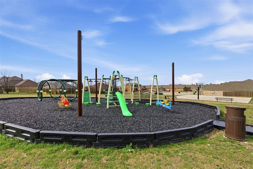 112 Saloon Cove E, Newark, TX 76071 112 Saloon Cove E, Newark, TX 76071