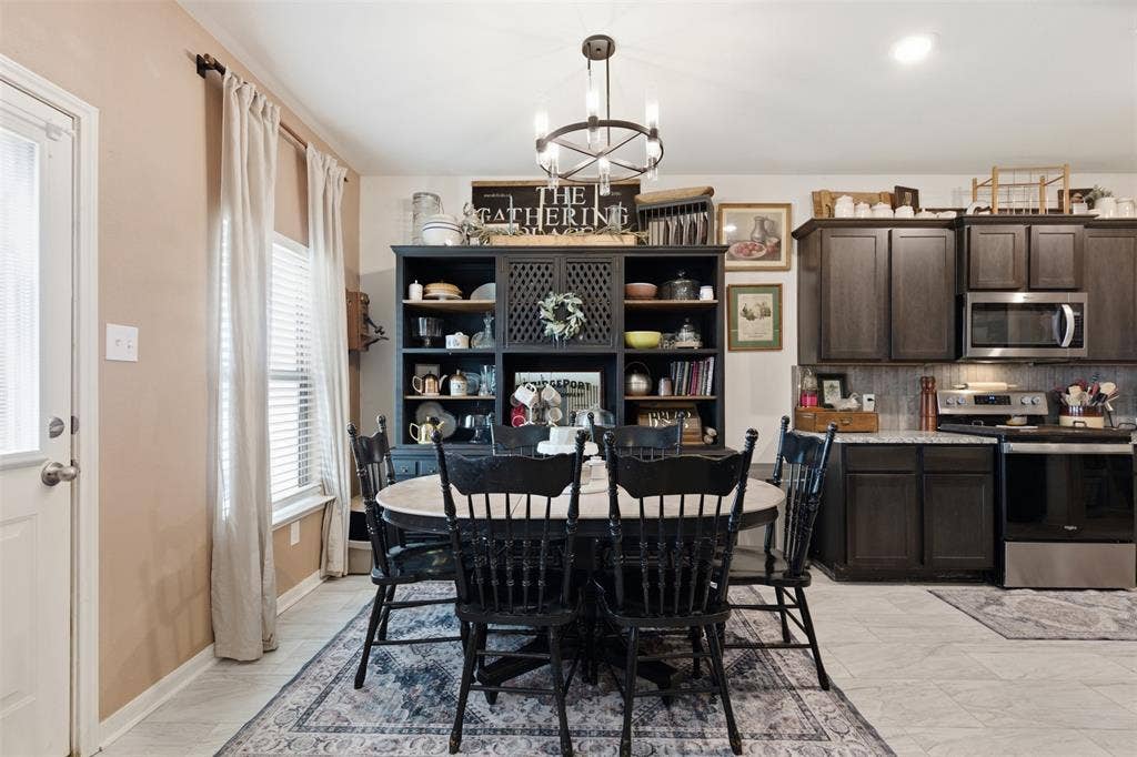 112 Saloon Cove E, Newark, TX 76071 112 Saloon Cove E, Newark, TX 76071