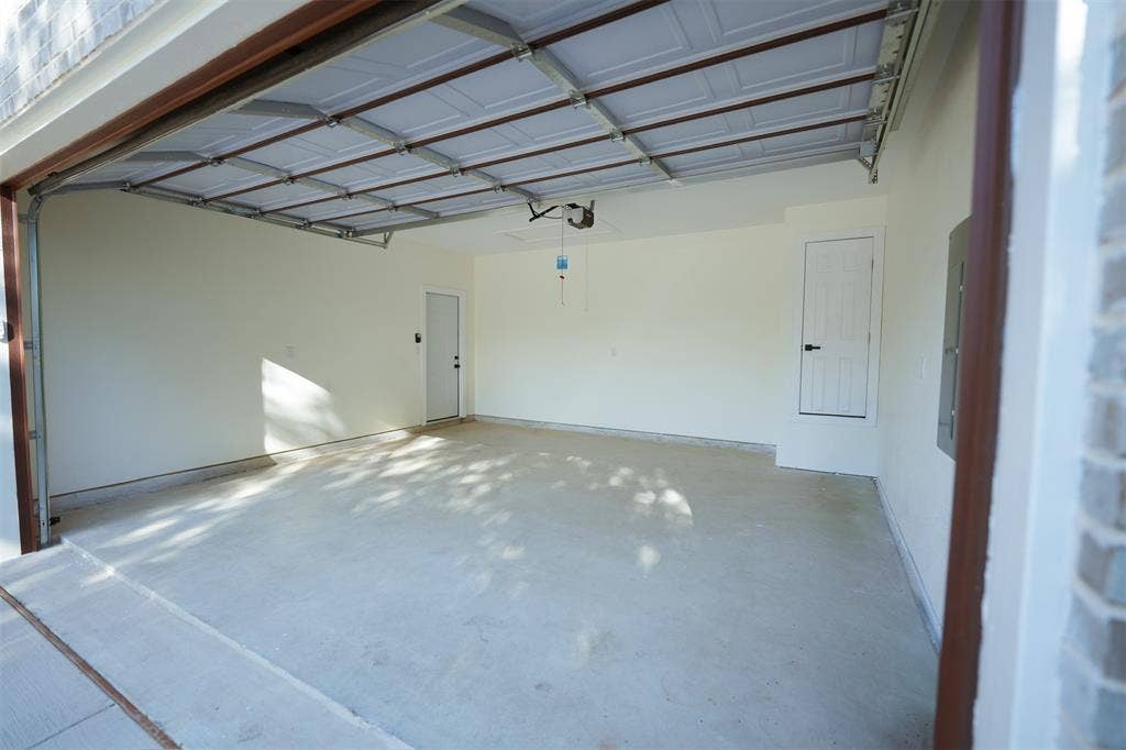 406 E Belknap Street, Ennis, TX 75119 406 E Belknap Street, Ennis, TX 75119