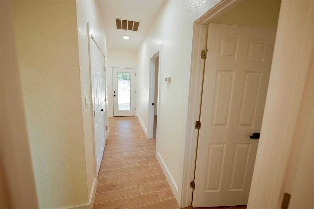 406 E Belknap Street, Ennis, TX 75119 406 E Belknap Street, Ennis, TX 75119
