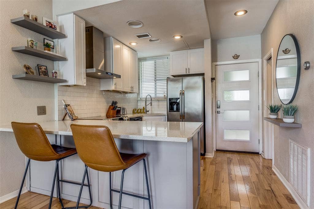 3907 Throckmorton Street, #2, Dallas, TX 75219 3907 Throckmorton Street, #2, Dallas, TX 75219