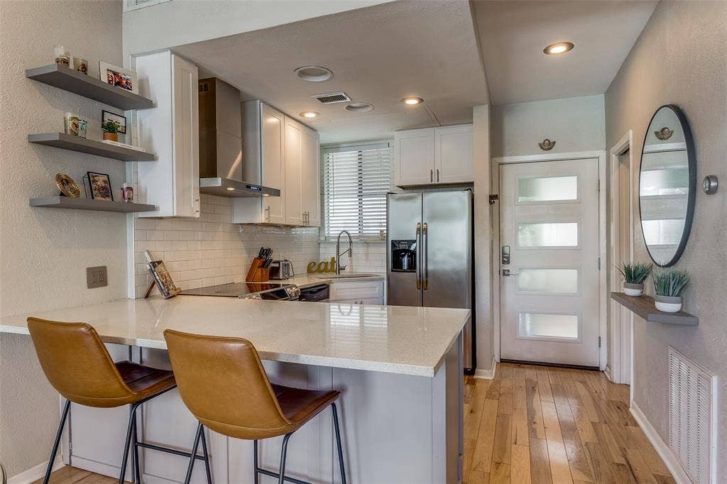 3907 Throckmorton Street, #2, Dallas, TX 75219 3907 Throckmorton Street, #2, Dallas, TX 75219