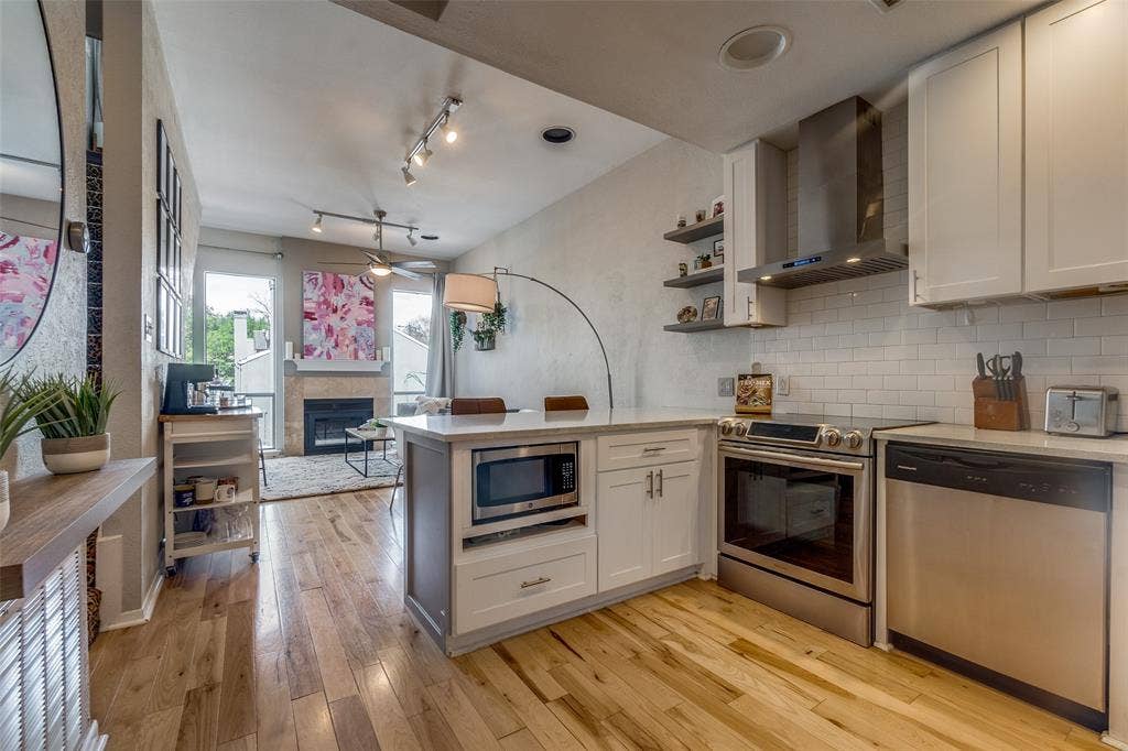3907 Throckmorton Street, #2, Dallas, TX 75219 3907 Throckmorton Street, #2, Dallas, TX 75219