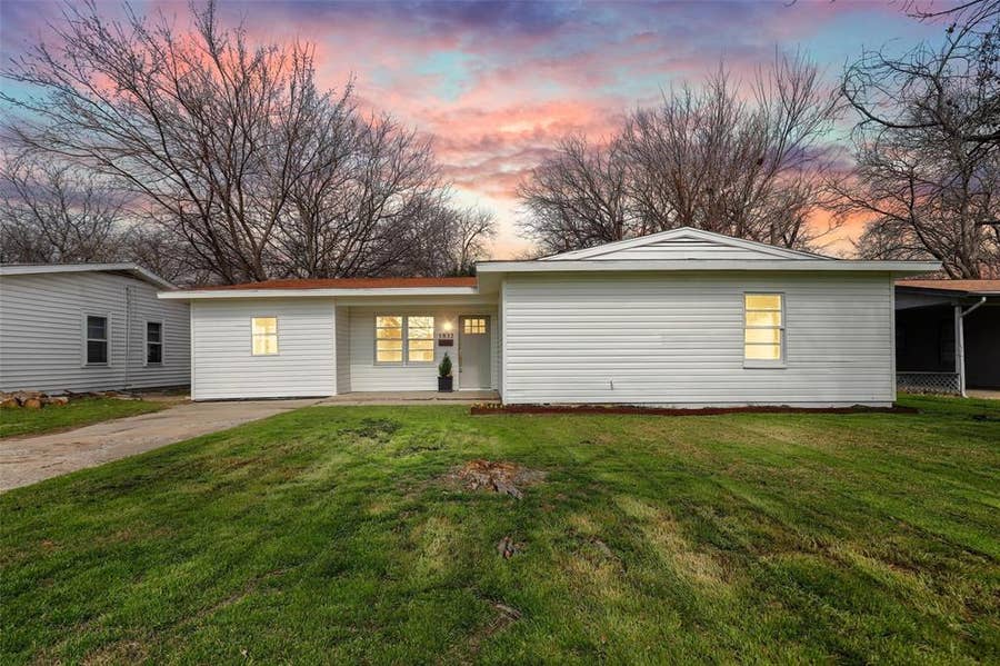 Property photo for 5832 Tracyne Drive, Westworth Village, TX
