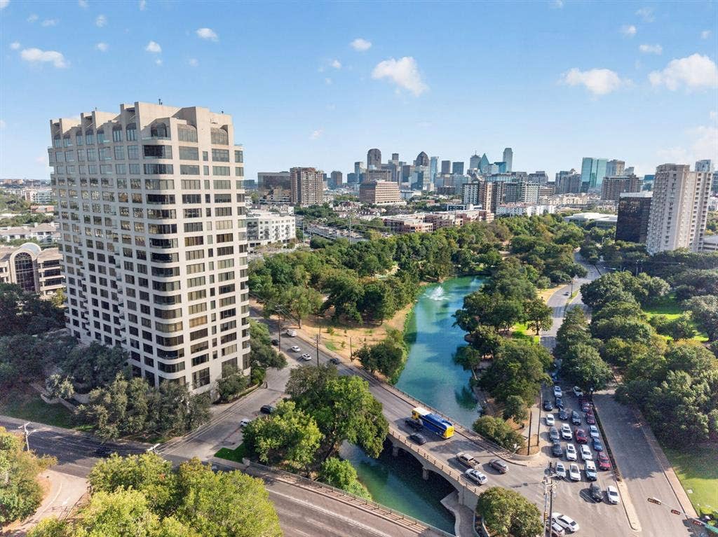3525 Turtle Creek Boulevard, #17B, Dallas, TX 75219 Enjoy views of Turtle Creek