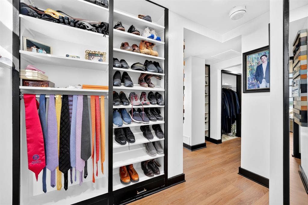 3525 Turtle Creek Boulevard, #17B, Dallas, TX 75219 Primary bedroom built-in closet