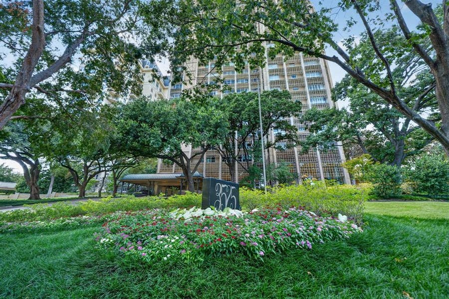 Property photo for 3525 Turtle Creek Boulevard, #17B, Dallas, TX