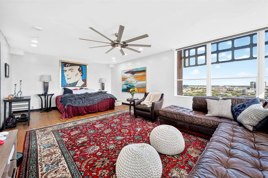 3525 Turtle Creek Boulevard, #17B, Dallas, TX 75219 Guest Bedroom Suite with sitting area, and office