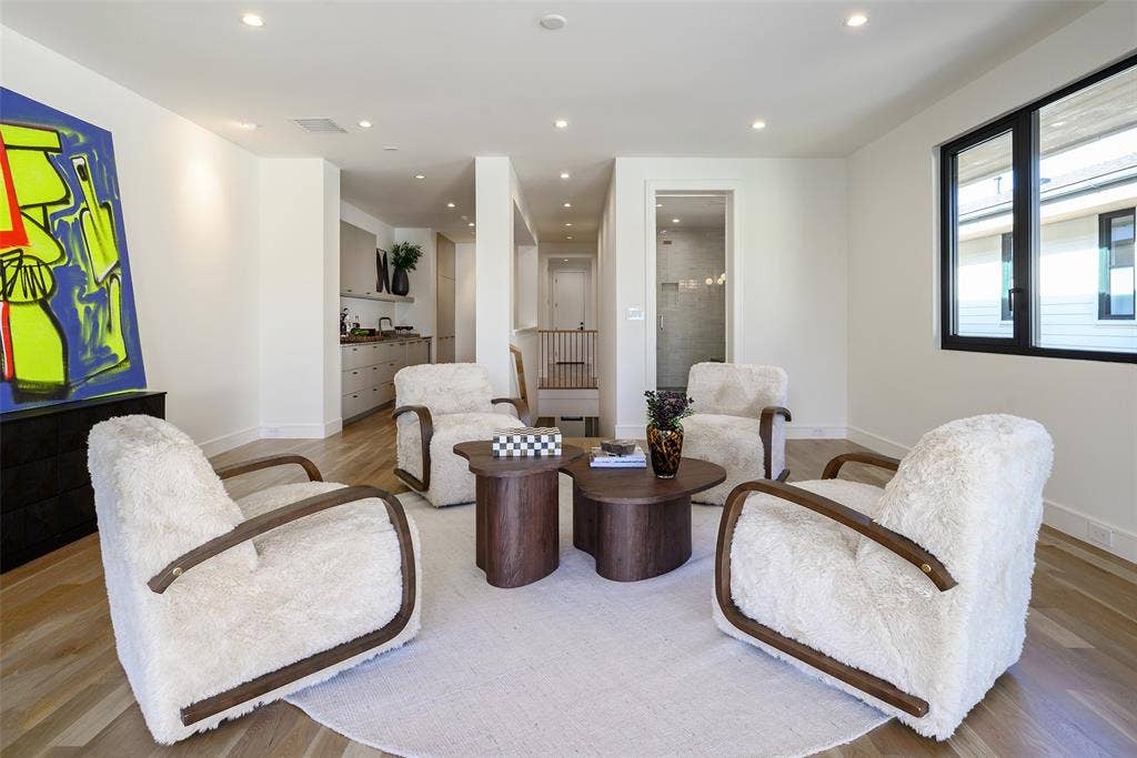 4049 Hawthorne Avenue, Dallas, TX 75219 4049 Hawthorne Avenue, Dallas, TX 75219