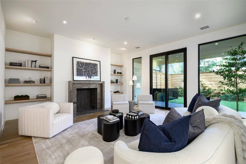 4049 Hawthorne Avenue, Dallas, TX 75219 4049 Hawthorne Avenue, Dallas, TX 75219