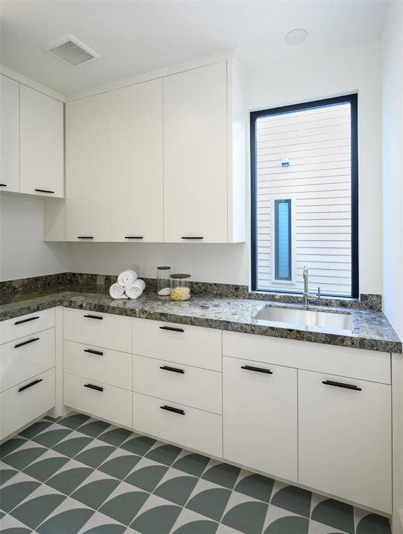 4049 Hawthorne Avenue, Dallas, TX 75219 4049 Hawthorne Avenue, Dallas, TX 75219
