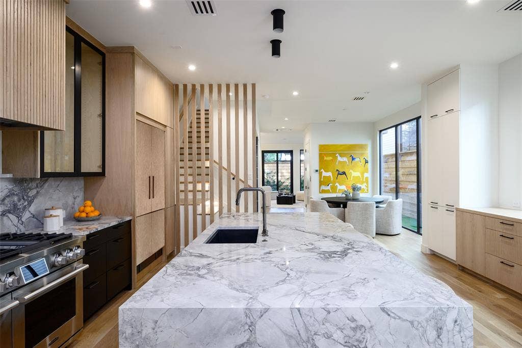 4049 Hawthorne Avenue, Dallas, TX 75219 4049 Hawthorne Avenue, Dallas, TX 75219