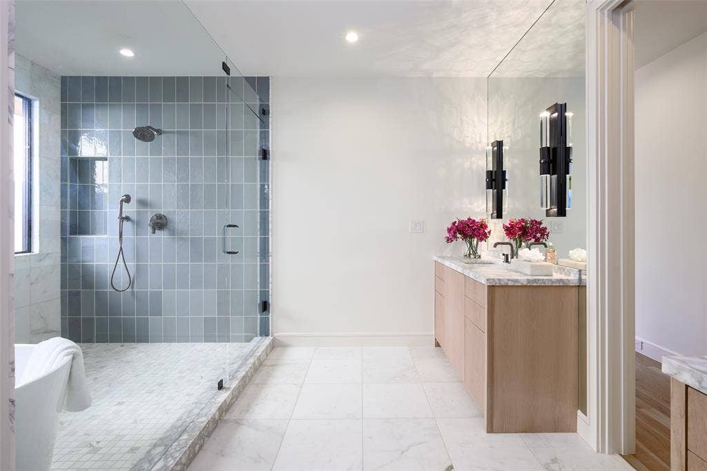 4049 Hawthorne Avenue, Dallas, TX 75219 4049 Hawthorne Avenue, Dallas, TX 75219