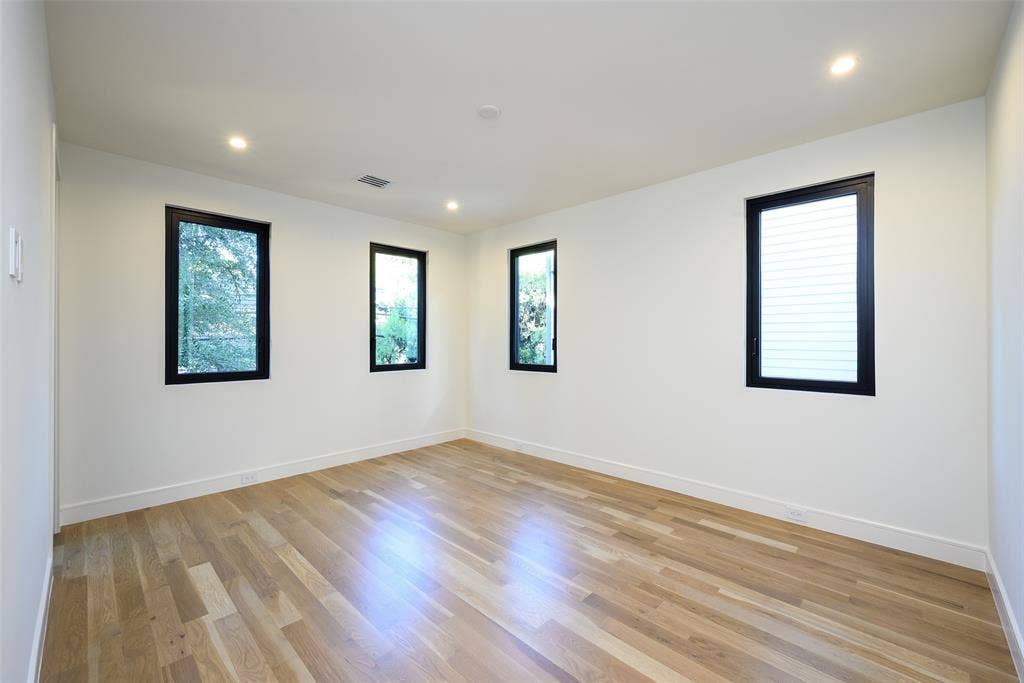4049 Hawthorne Avenue, Dallas, TX 75219 4049 Hawthorne Avenue, Dallas, TX 75219