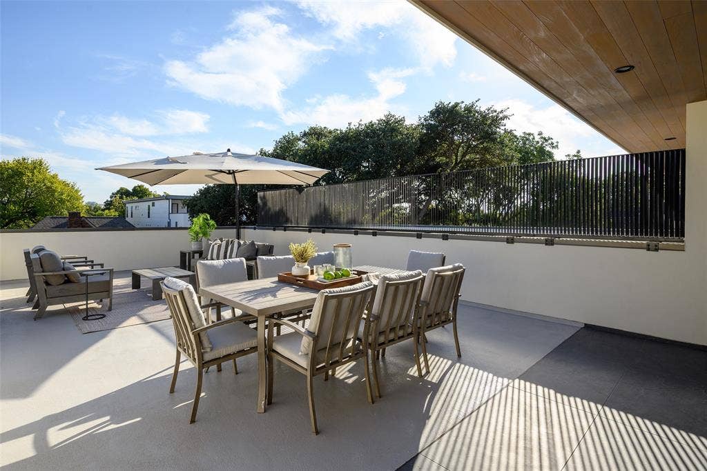 4049 Hawthorne Avenue, Dallas, TX 75219 4049 Hawthorne Avenue, Dallas, TX 75219