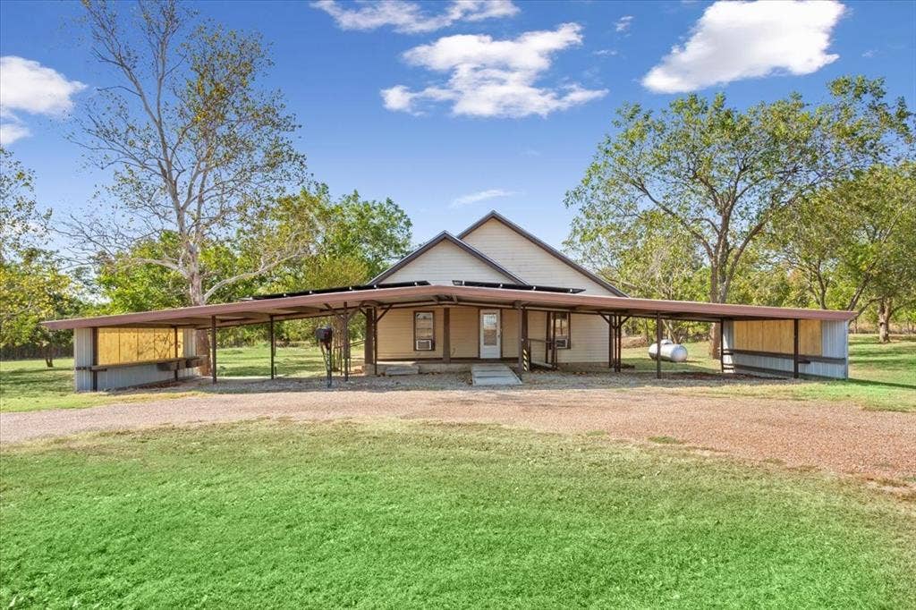 4246 Old Caufield Ranch Road, McGregor, TX 76657 4246 Old Caufield Ranch Road, McGregor, TX 76657